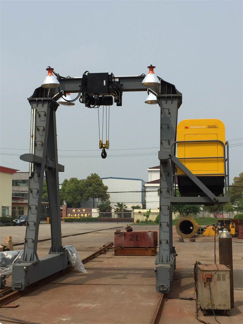 門吊主視圖.jpg 門吊主視圖.jpg