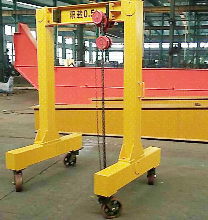 簡(jiǎn)易門式起重機(jī).jpg 簡(jiǎn)易門式起重機(jī).jpg