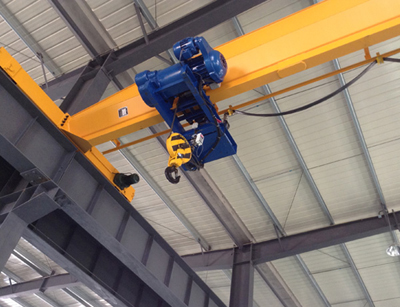 單梁葫蘆藍色1.400.320.jpg 單梁葫蘆藍色1.400.320.jpg