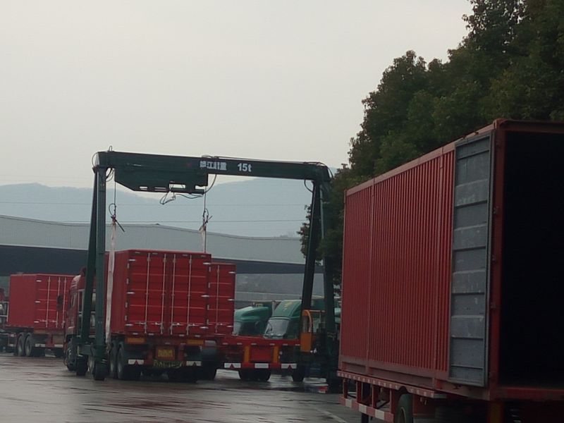 吊鉤集裝箱起重機 吊鉤集裝箱起重機