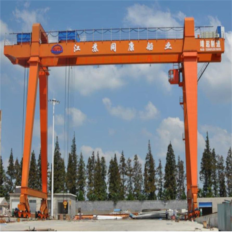 ME100T箱型雙小車門式起重機.jpg ME100T箱型雙小車門式起重機.jpg