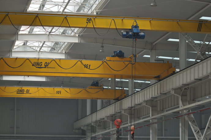 單梁起重機0.jpg 單梁起重機0.jpg